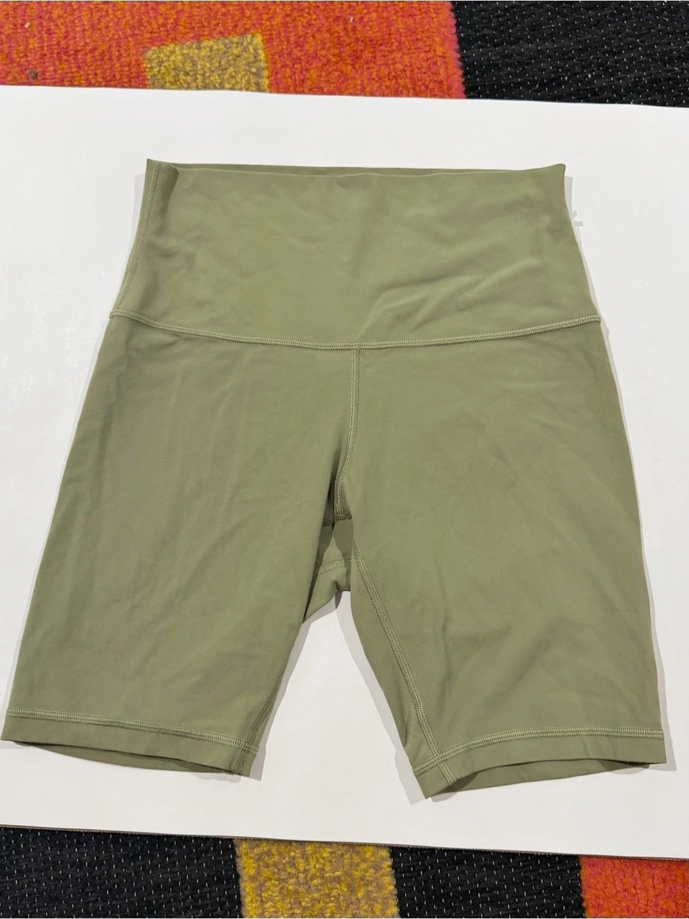Alo Yoga Olive Bike Shorts Size 6 Like New
